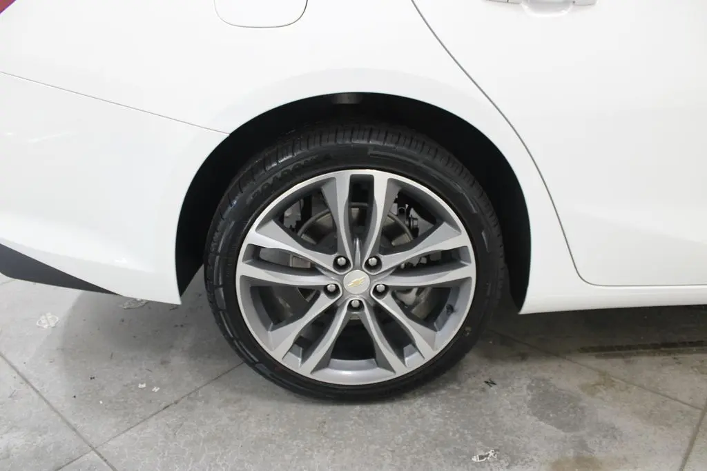 2025 Chevrolet Malibu - $17,998
