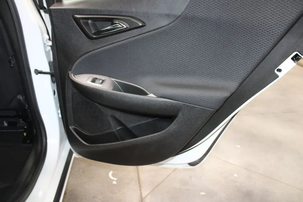 2025 Chevrolet Malibu - $17,998