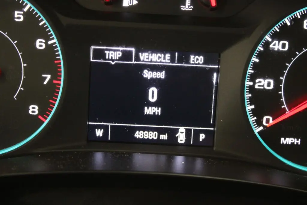 2025 Chevrolet Malibu - $17,998