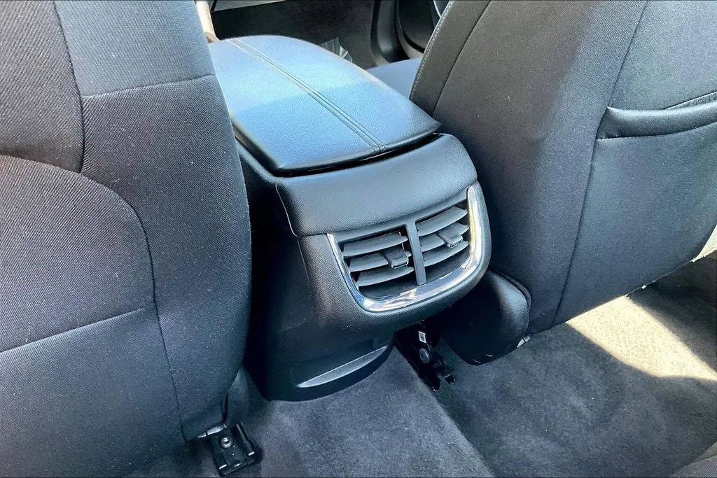 2024 Chevrolet Malibu - $18,998