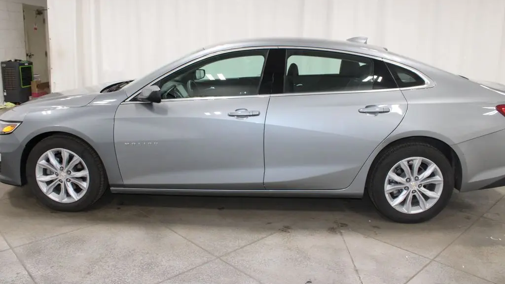 2025 Chevrolet Malibu LT