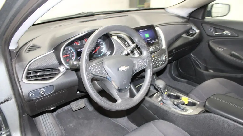 2025 Chevrolet Malibu LT