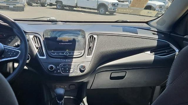 2025 Chevrolet Malibu LT