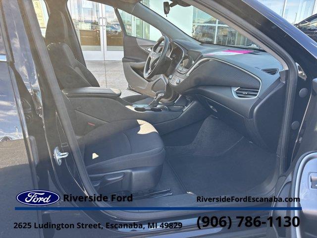 2025 Chevrolet Malibu - $22,995