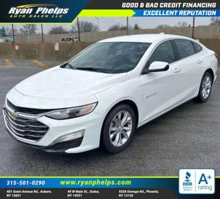 2020 Chevrolet Malibu with Summit White Exterior