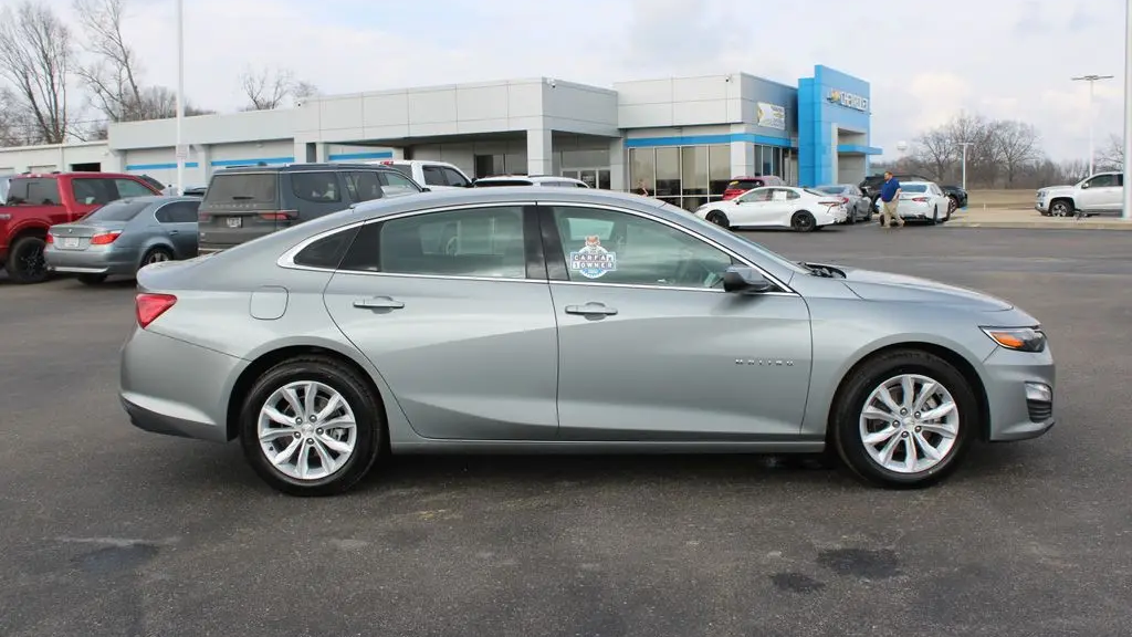 2024 Chevrolet Malibu LT