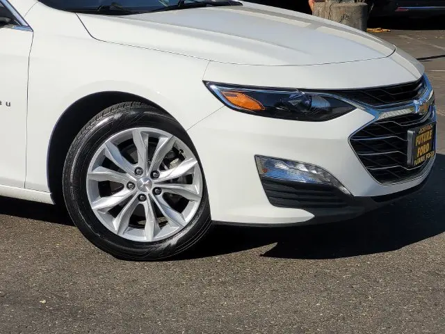 2025 Chevrolet Malibu - $17,888