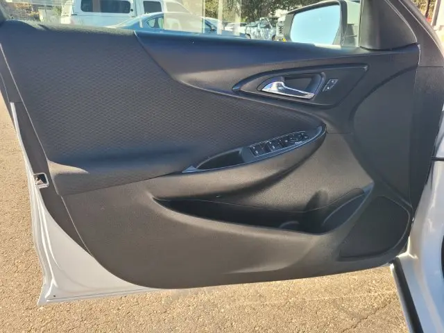 2025 Chevrolet Malibu - $17,888