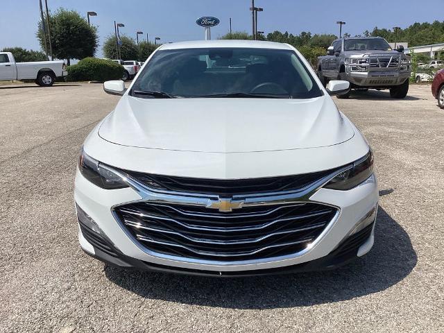2024 Chevrolet Malibu LT — photo 1 of 12