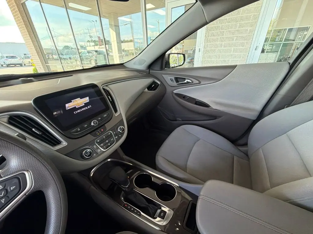 2025 Chevrolet Malibu - $20,414