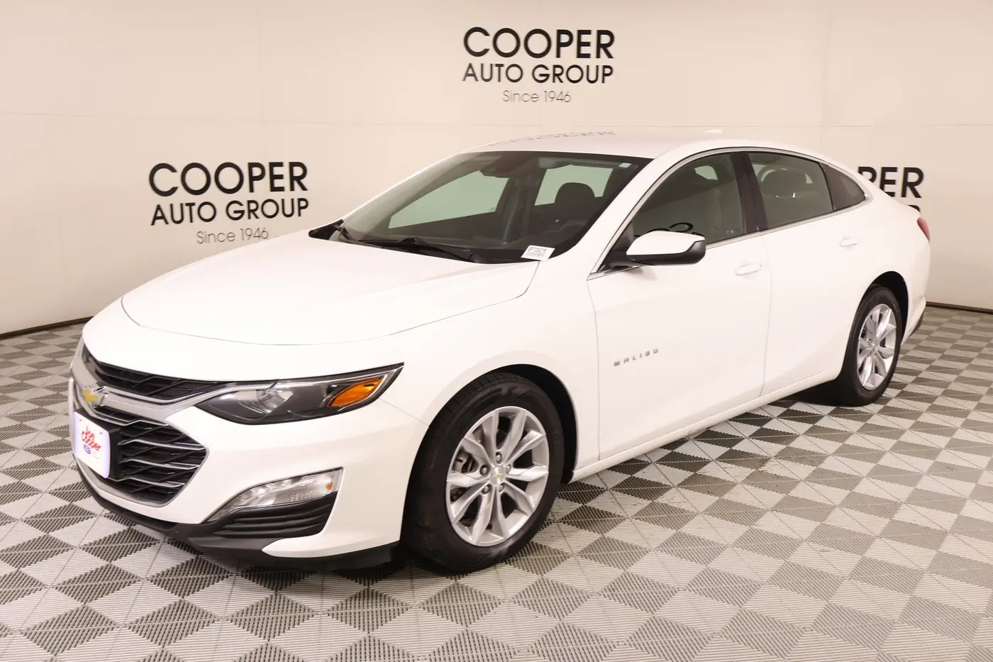 2025 Chevrolet Malibu - $17,903