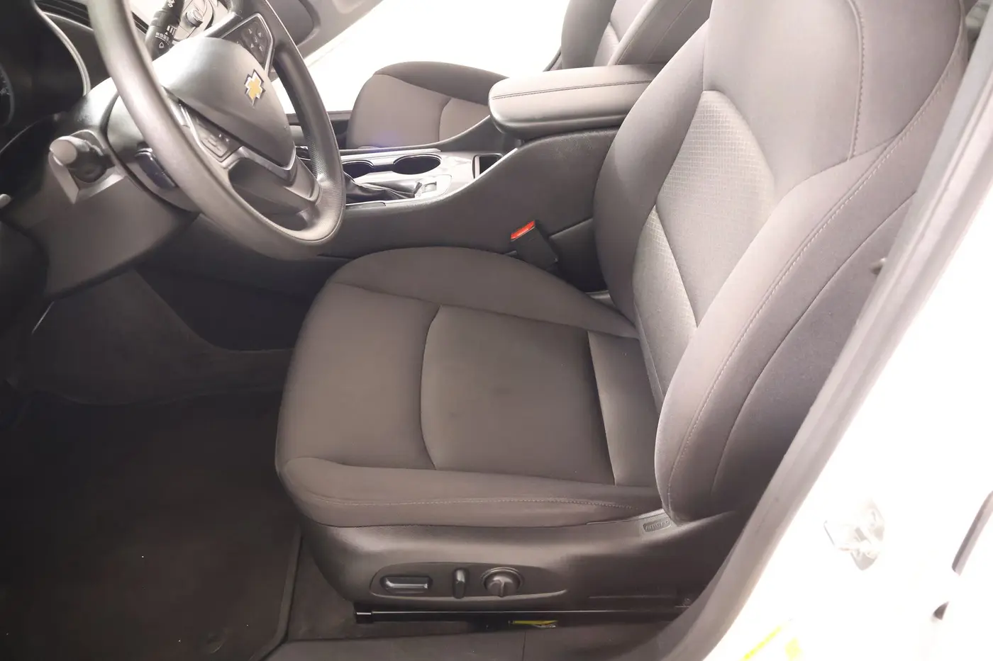 2025 Chevrolet Malibu - $17,903