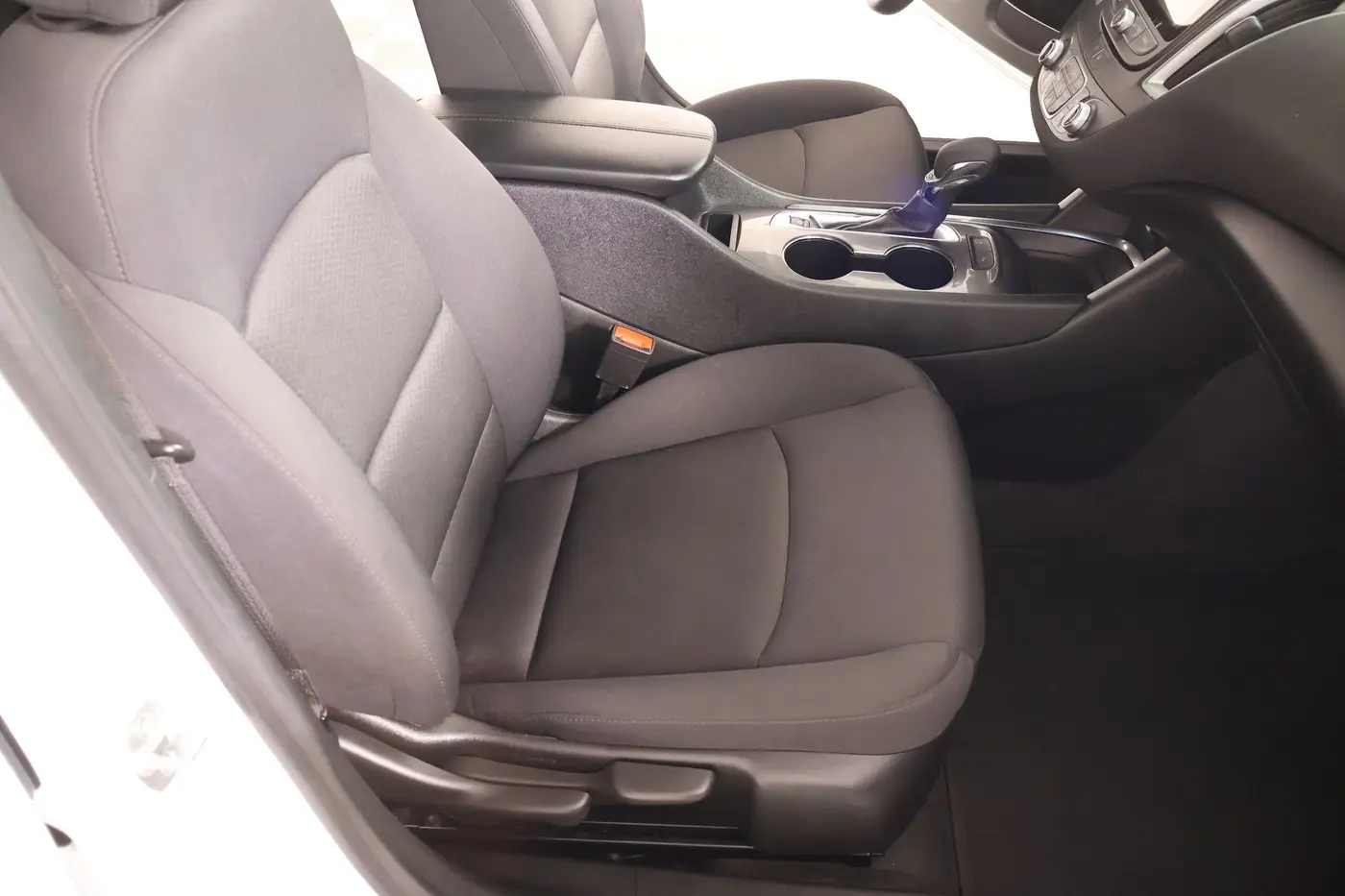 2025 Chevrolet Malibu - $17,903