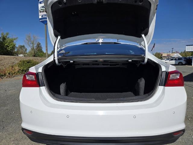 2025 Chevrolet Malibu - $17,498