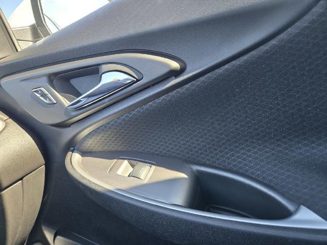 2025 Chevrolet Malibu - $17,498