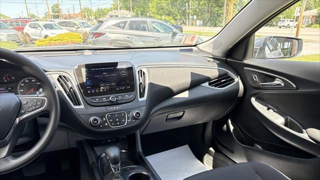2025 Chevrolet Malibu LT