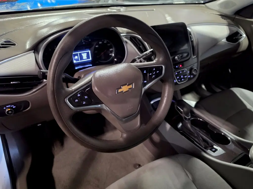2022 Chevrolet Malibu - $16,247