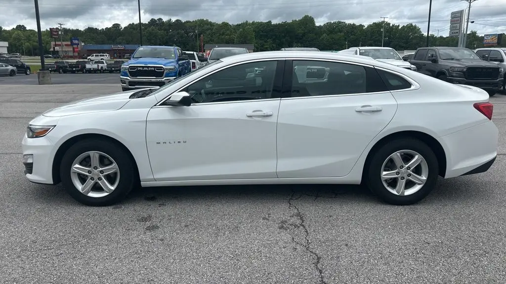 2024 Chevrolet Malibu LT