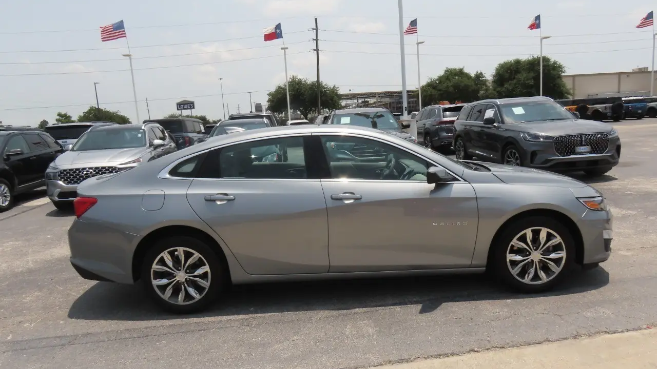 2025 Chevrolet Malibu LT