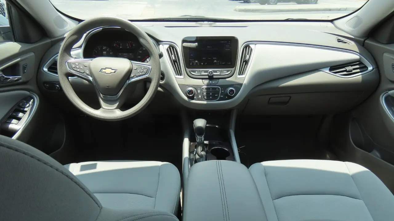 2025 Chevrolet Malibu LT
