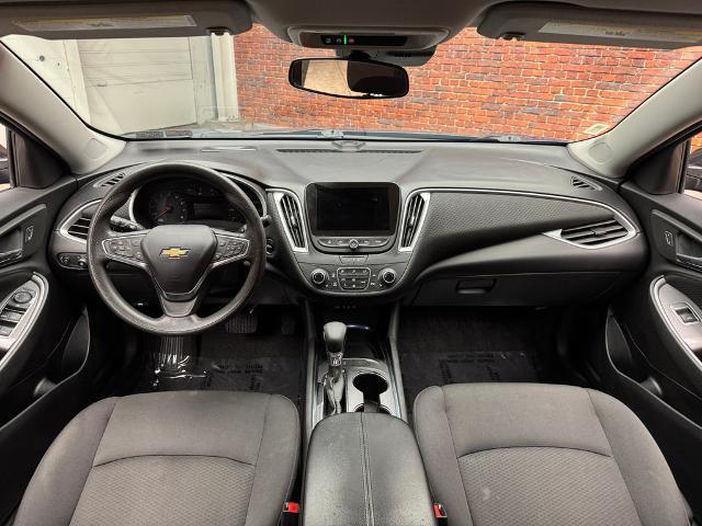 2025 Chevrolet Malibu - $18,910
