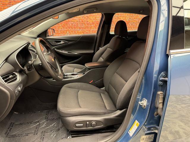 2025 Chevrolet Malibu - $18,910