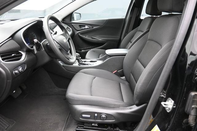 2025 Chevrolet Malibu - $18,695