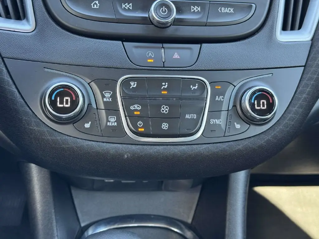 2025 Chevrolet Malibu - $18,200