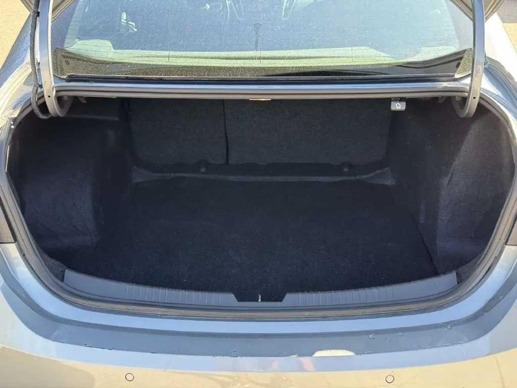 2025 Chevrolet Malibu - $18,200