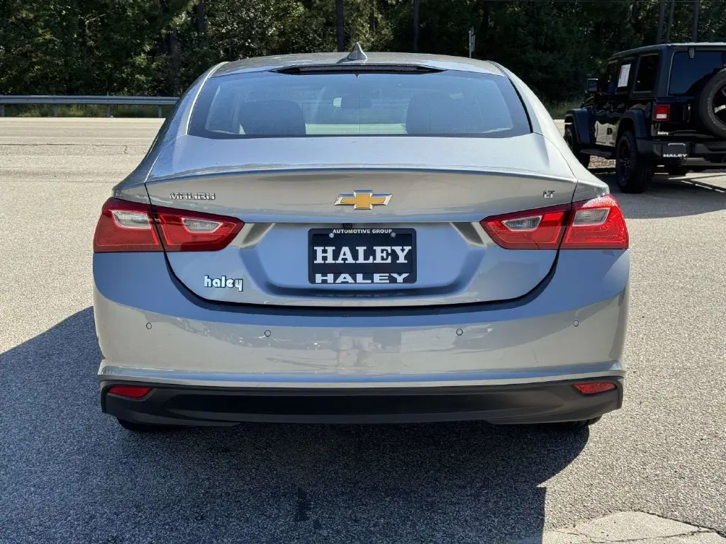 2025 Chevrolet Malibu - $18,200