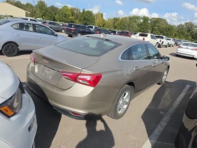 2022 Chevrolet Malibu - $14,995