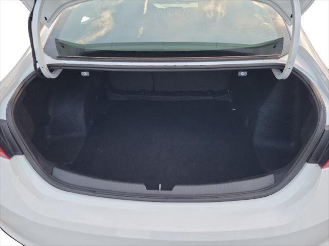 2023 Chevrolet Malibu - $13,900