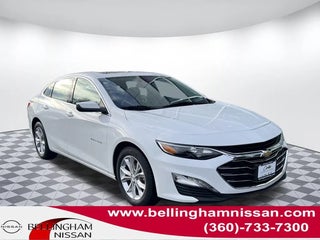 2023 Chevrolet Malibu with Summit White Exterior