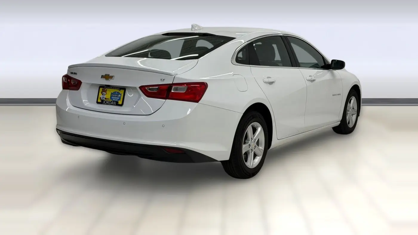 2024 Chevrolet Malibu LT