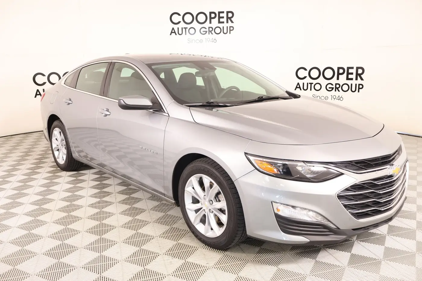 2025 Chevrolet Malibu - $18,420