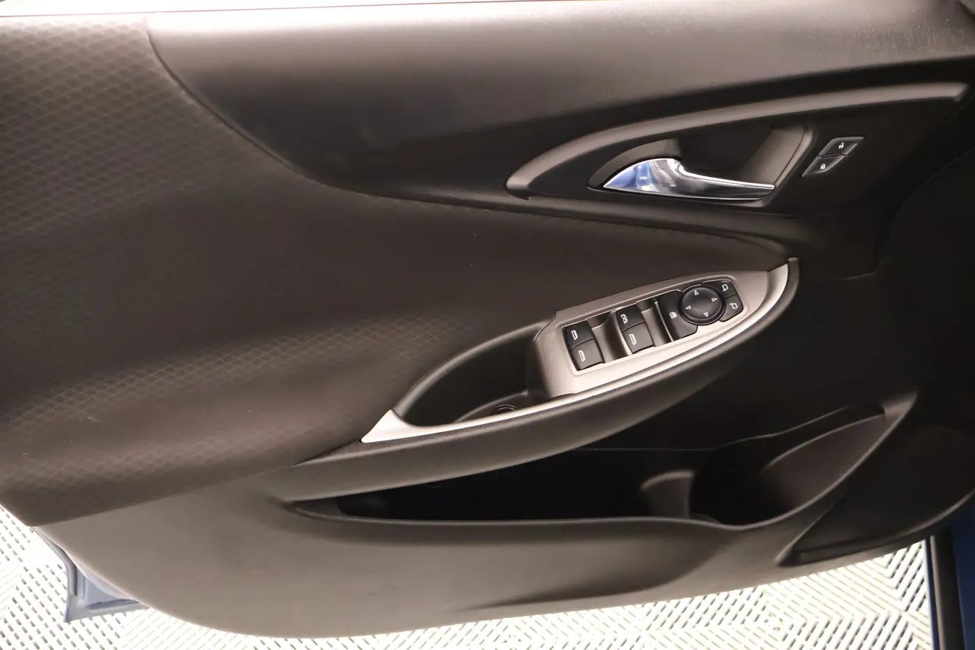 2025 Chevrolet Malibu - $18,497