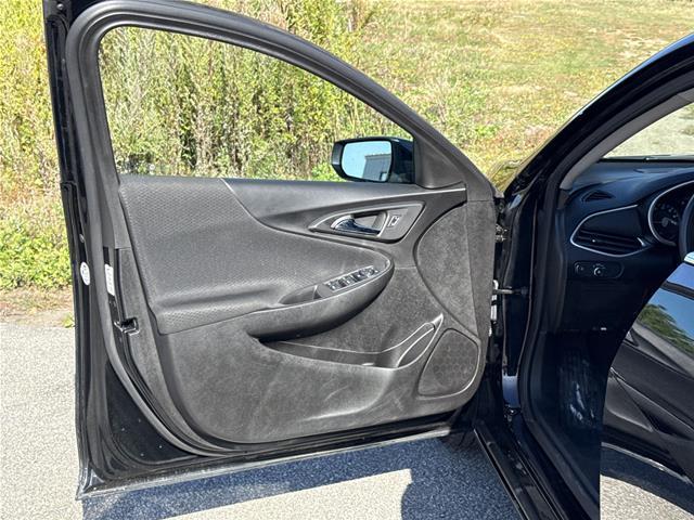 2025 Chevrolet Malibu - $19,995