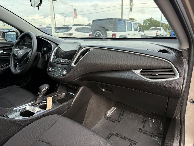 2025 Chevrolet Malibu - $16,749