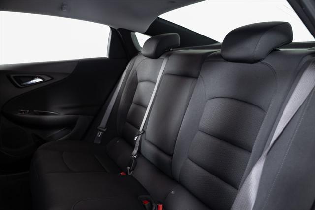 2025 Chevrolet Malibu - $17,600