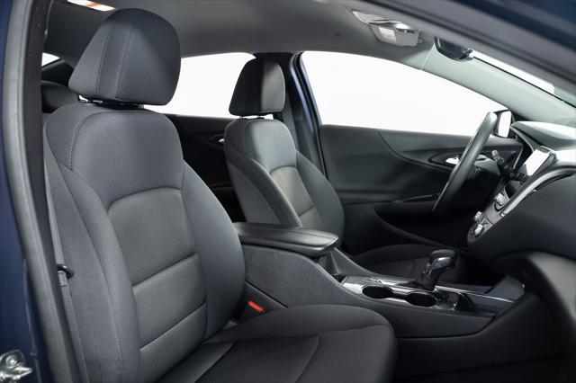 2025 Chevrolet Malibu - $17,600