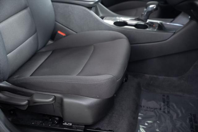 2025 Chevrolet Malibu - $17,600