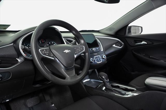 2025 Chevrolet Malibu - $17,600