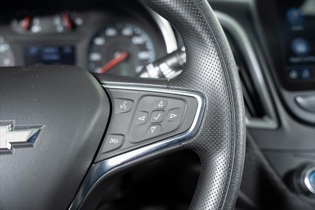 2025 Chevrolet Malibu - $17,600