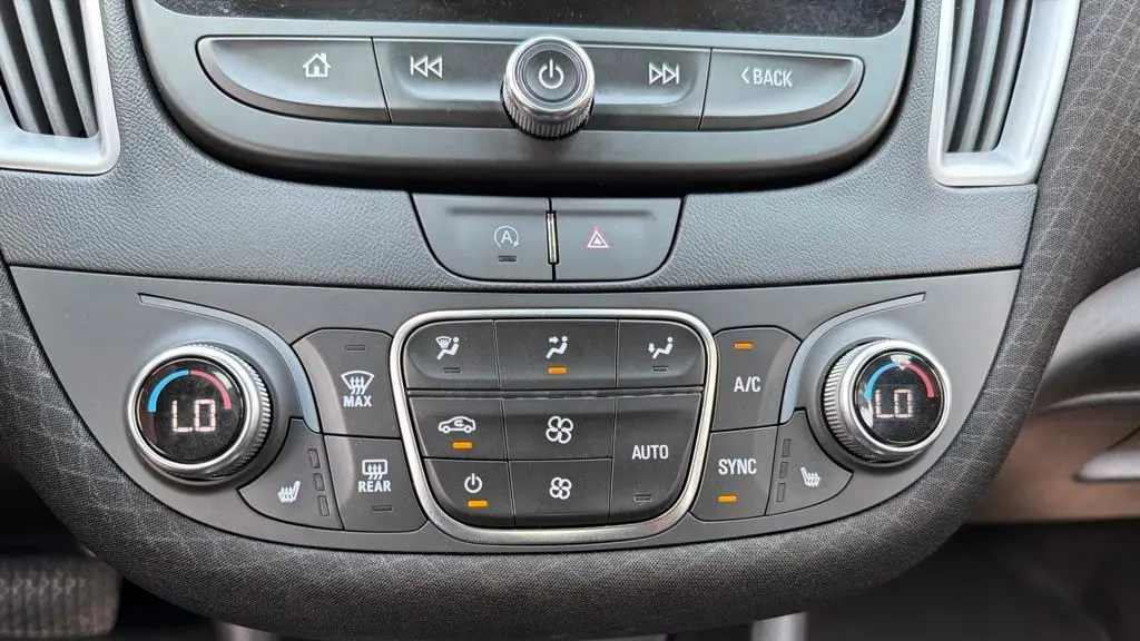 2025 Chevrolet Malibu LT
