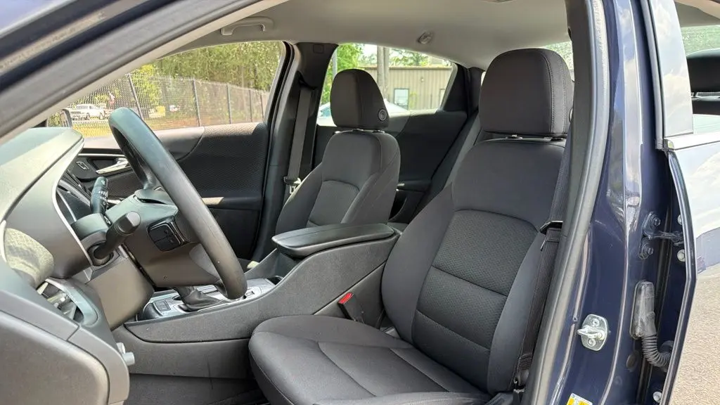 2025 Chevrolet Malibu LT