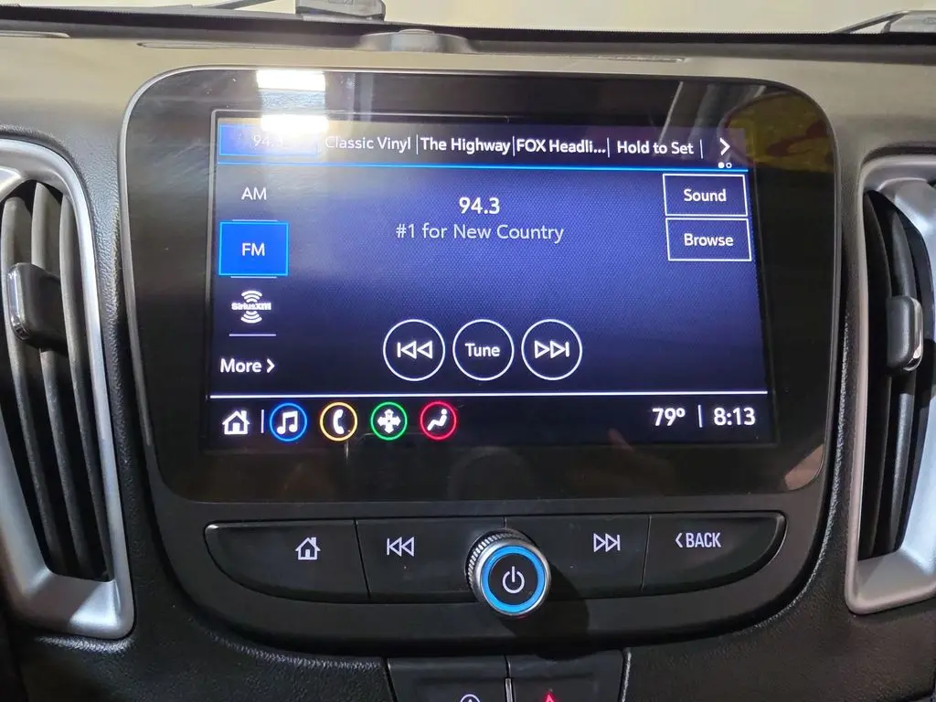 2023 Chevrolet Malibu - $17,475