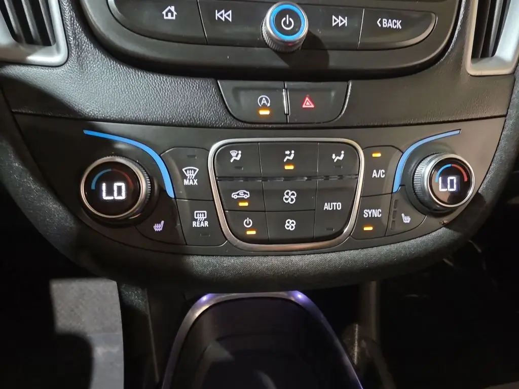 2023 Chevrolet Malibu - $17,475