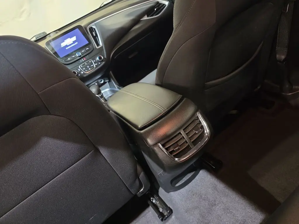 2023 Chevrolet Malibu - $17,475