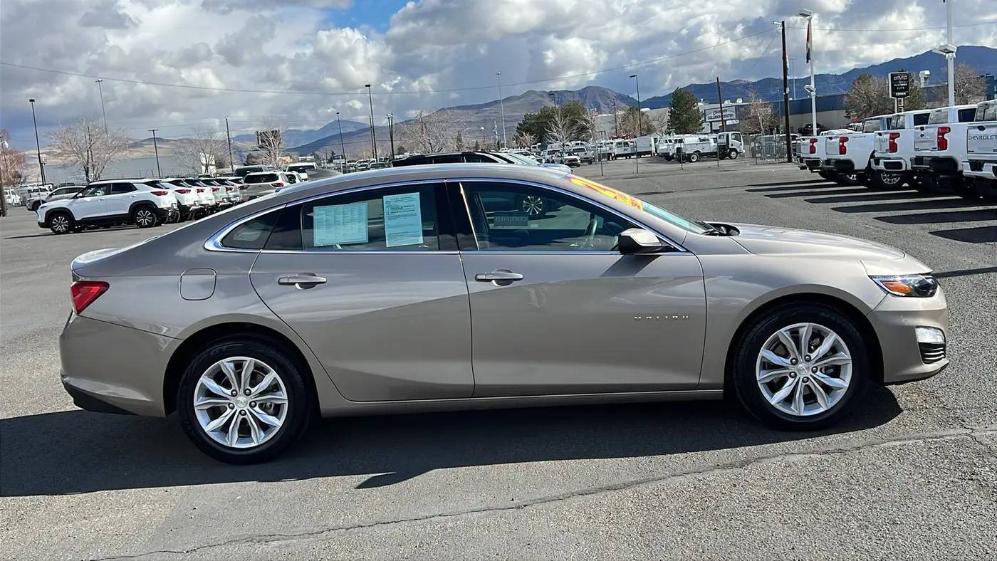 2024 Chevrolet Malibu LT