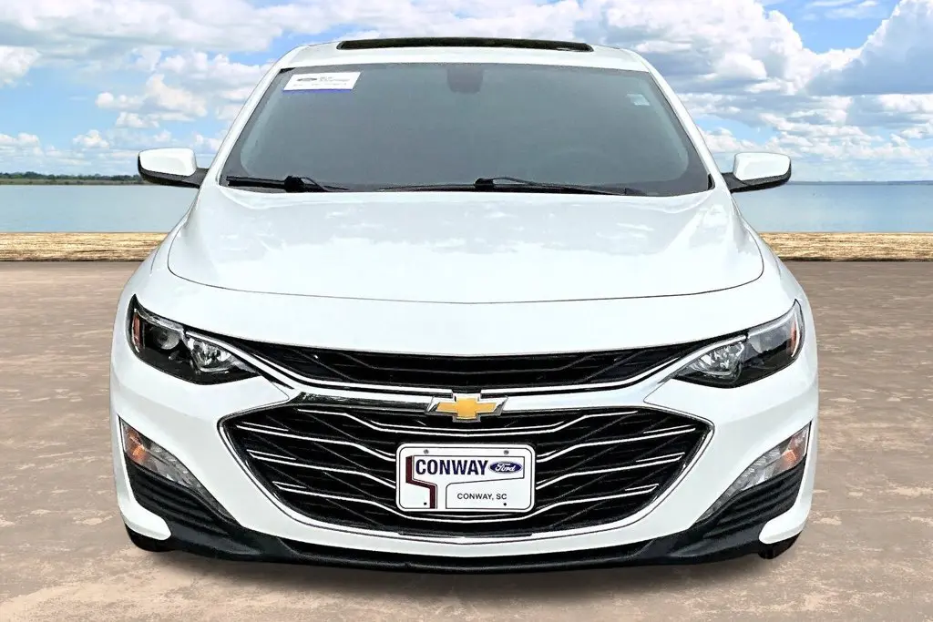 2022 Chevrolet Malibu - $17,815